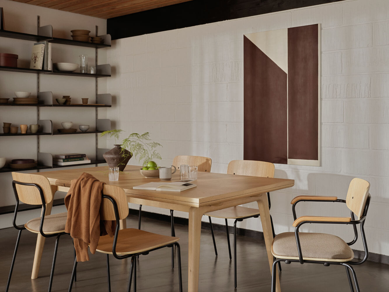 FDB Møbler J182 Holmen Stuhl aus schwarzem Holz und Eiche natur – zeitloses dänisches Design im Ess- oder Wohnzimmer