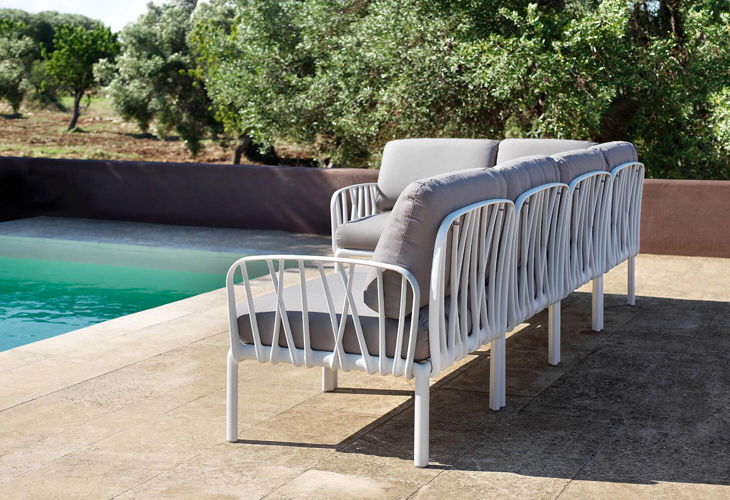 Nardi Komodo Rückenkissen, leicht, witterungsbeständig und pflegeleicht – ideal für flexible Outdoor-Sofas