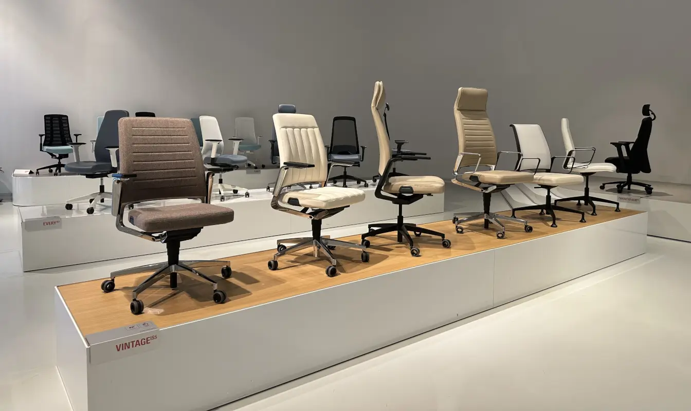 interstuhl-buerostuehle-showroom-arena.webp?width=3000