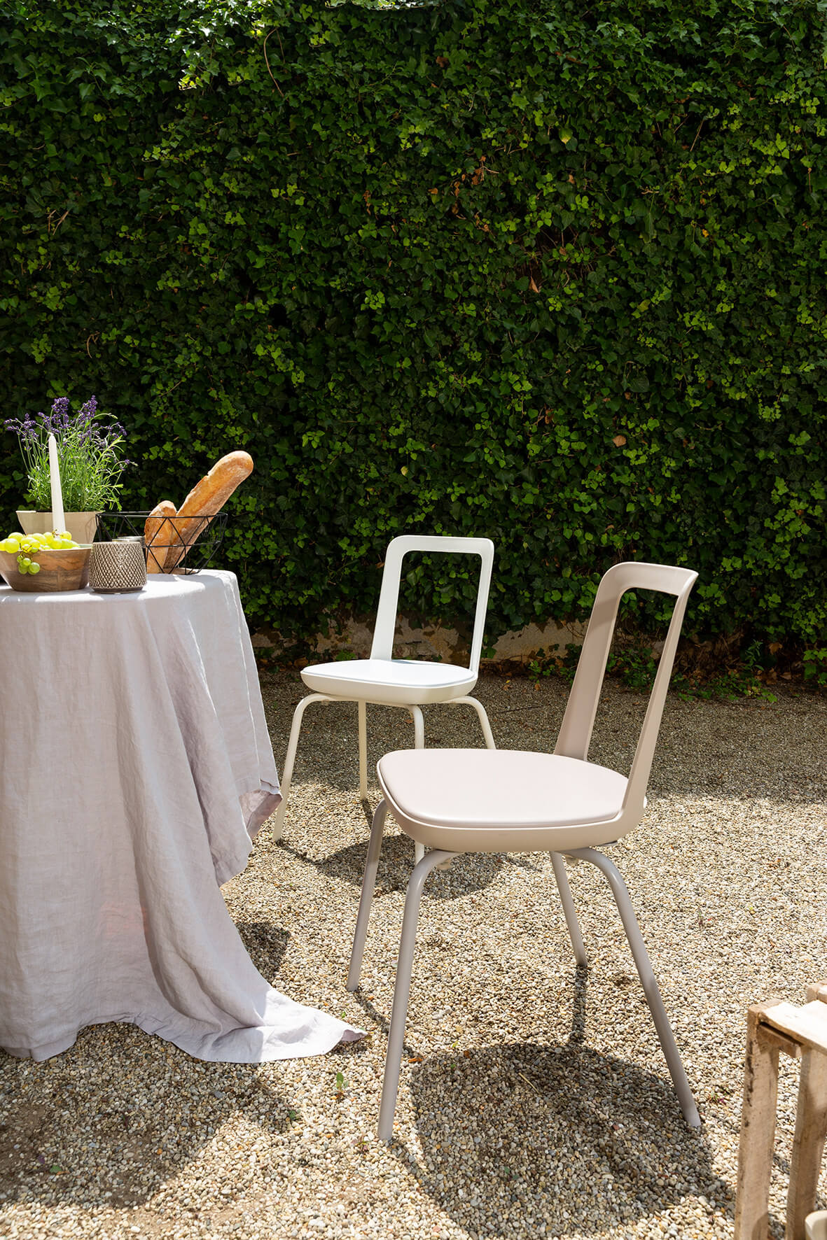 Wagner W-2020 Stuhl mit Sitzkissen und Kunststoffschale, Esszimmerstuhl aus Eiche oder Buche