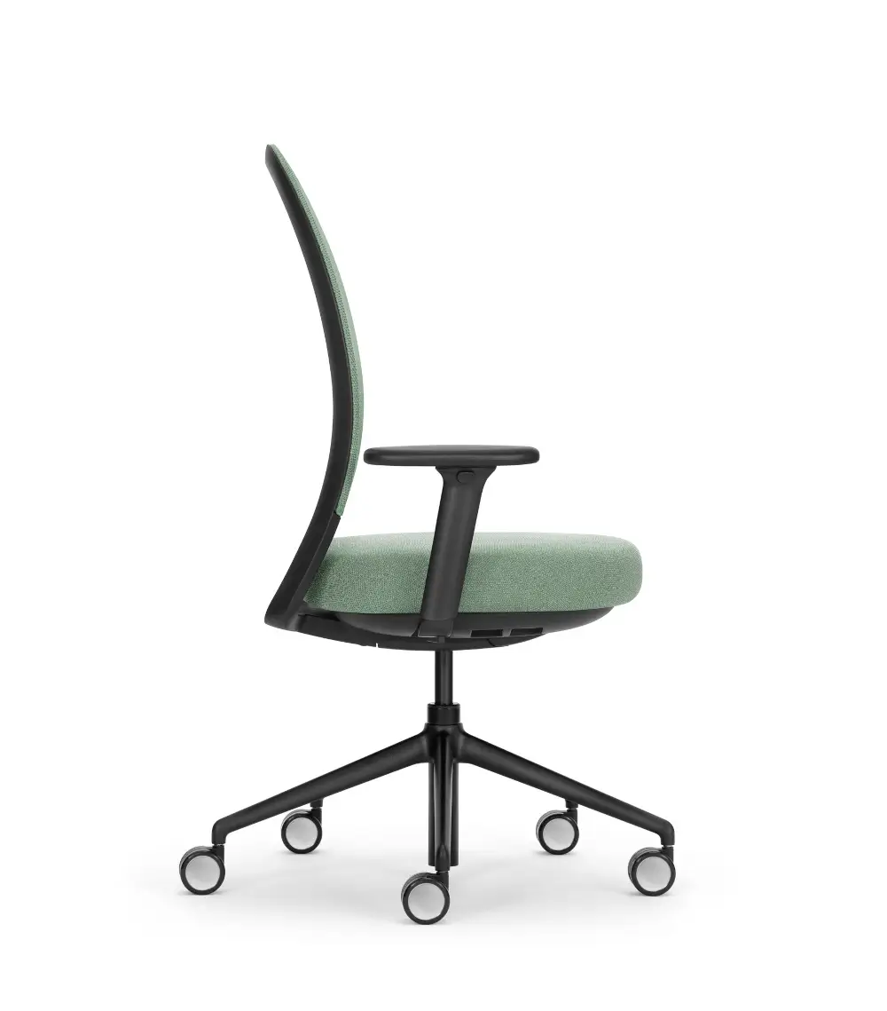 Girsberger Marva Net Bürostuhl mit Ecoknit Rücken als bequemer Bürostuhl für den täglichen Arbeitsplatz.