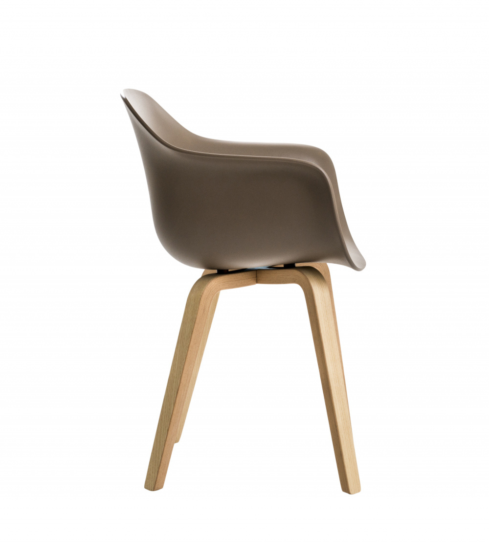 Magis Substance Armlehnstuhl, Naturholz Esche, beige Sitz, komfortabel, elegantes italienisches Design
