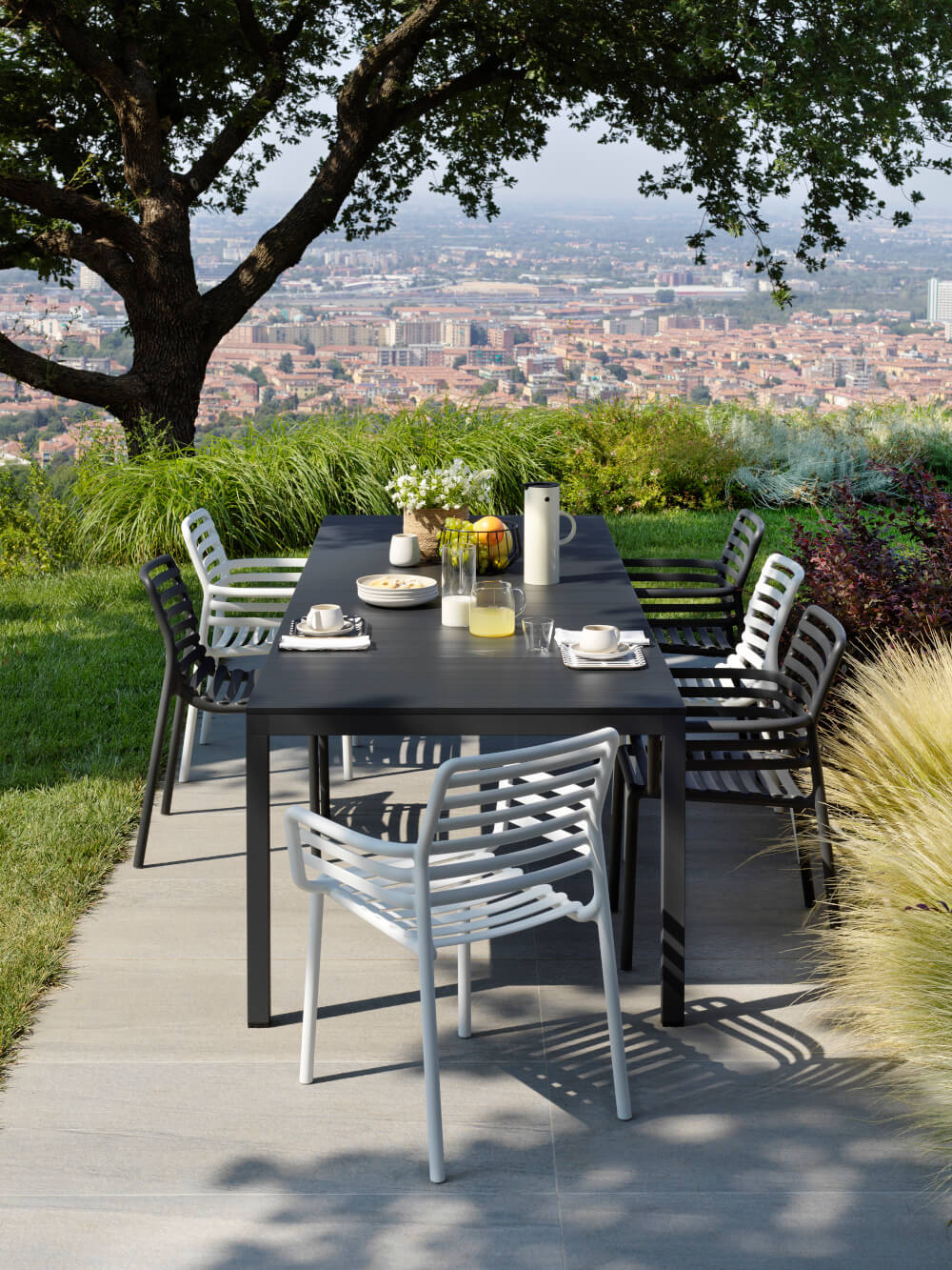 Leichter Nardi Doga Gartenstuhl, flexibel einsetzbar, langlebig und bequem – stilvolles italienisches Design