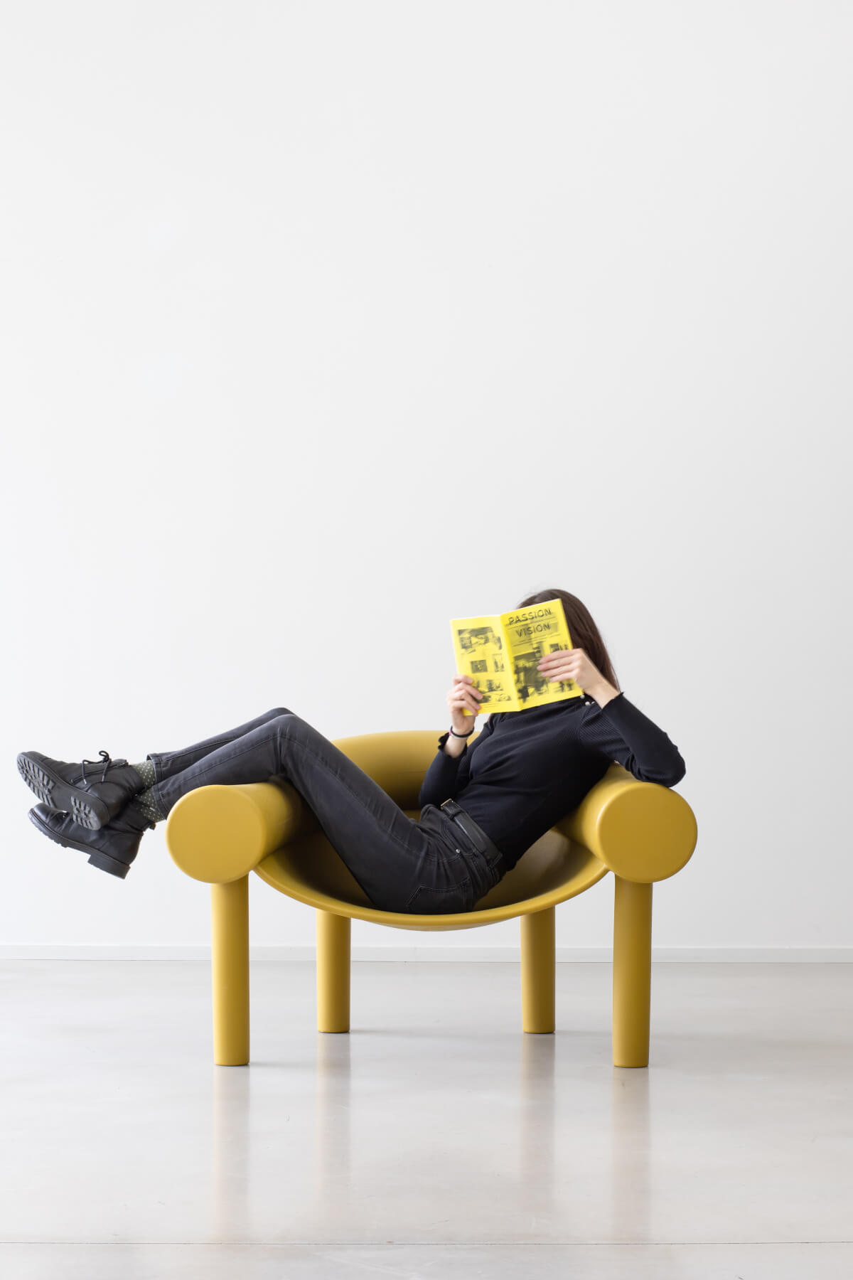 Magis Sam Son Sessel mit klarer Linienführung, leicht und langlebig – modernes Design von Magis