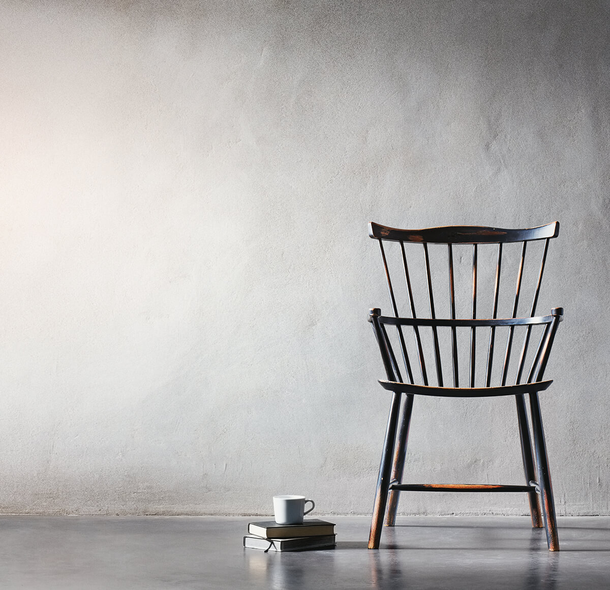 J52B Armlehnstuhl von FDB Møbler aus hochwertigen Materialien, stilvoll und bequem für gemütliche Ess- oder Arbeitsbereiche