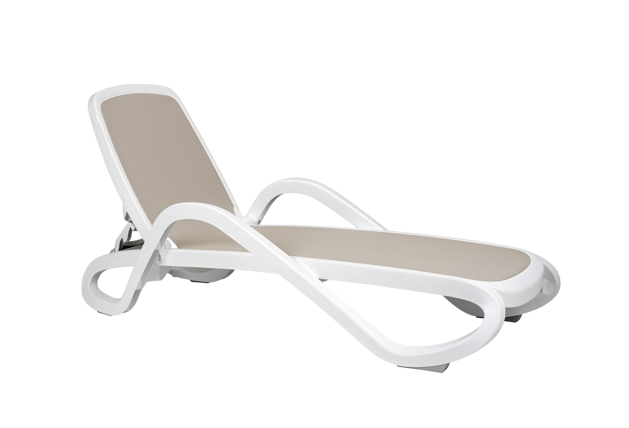 Nardi Alfa Gartenliege, weiß/tortora, wetterfest, leicht, langlebig, modernes italienisches Outdoor-Design