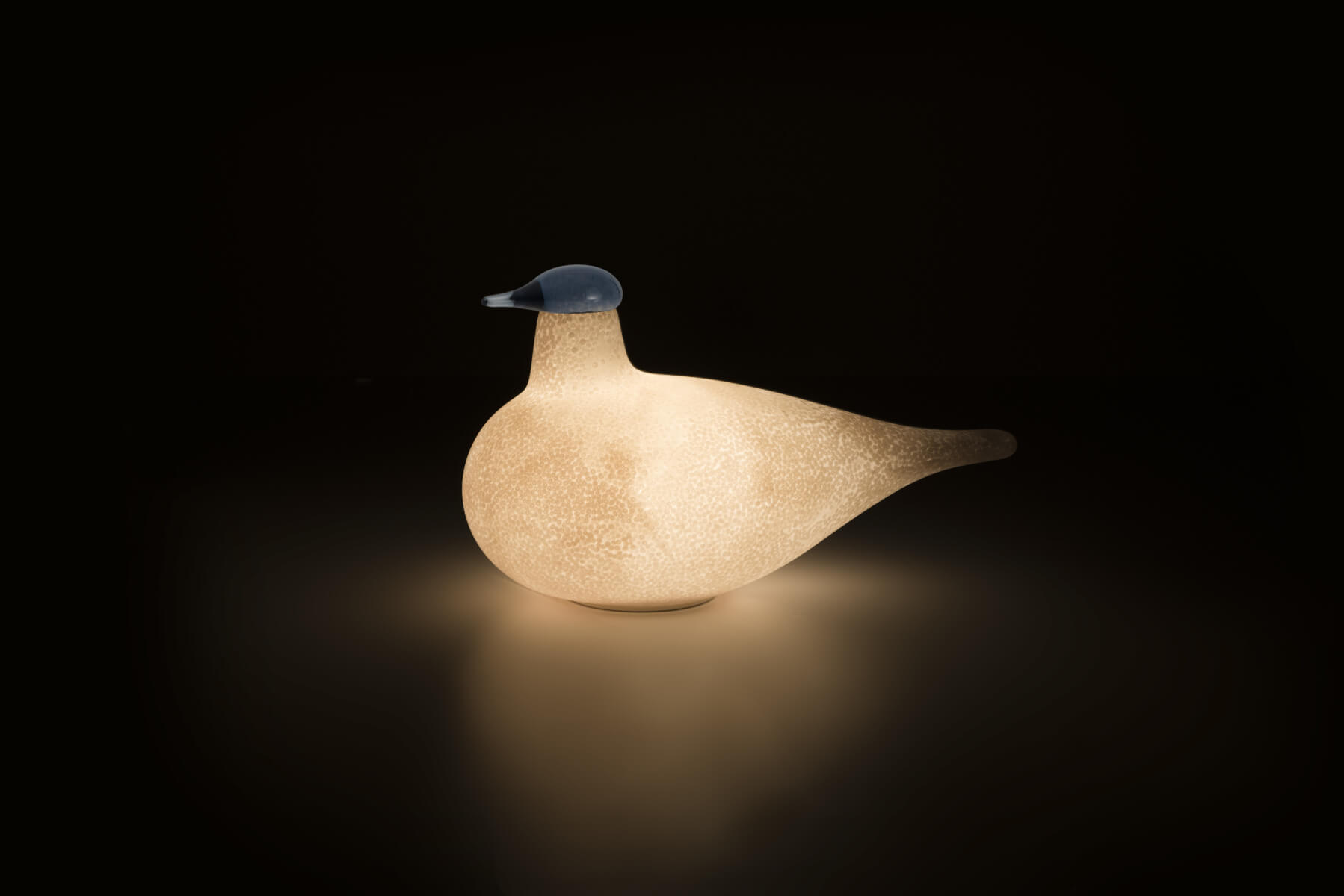 LED-Tischleuchte Magis Linnut Kirassi, elegant und hochwertig – modernes Design aus Italien für Wohn- oder Büroambiente