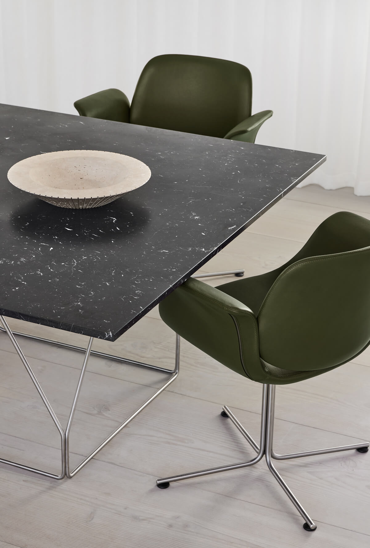 Flamingo Chair, leder max 98 schwarz