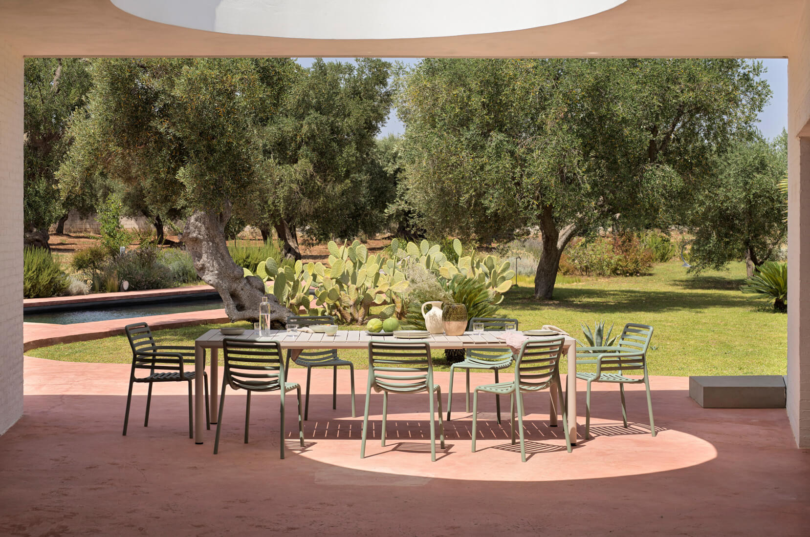 Moderner Nardi Tevere Tisch, flexibel ausziehbar, robust und pflegeleicht – stilvolles Outdoor-Möbel aus Italien