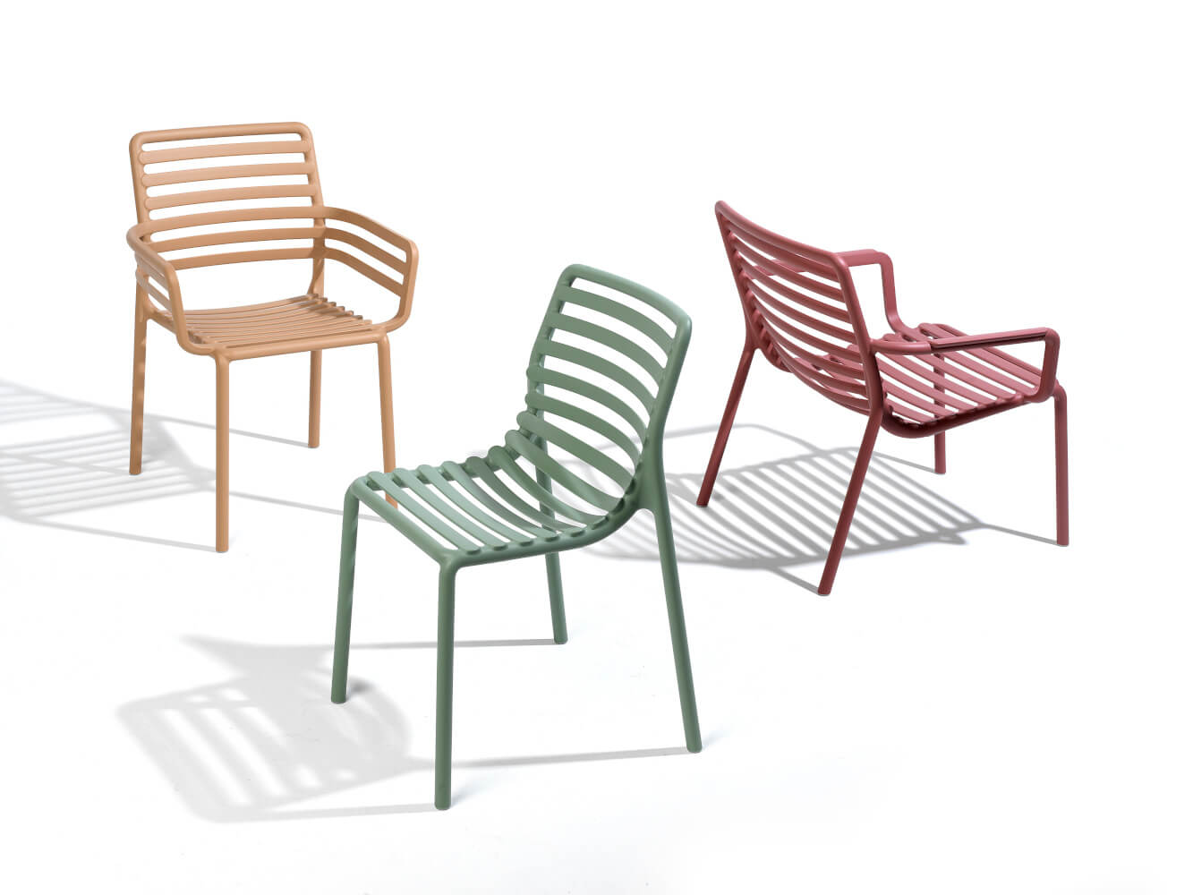 Nardi Doga Stuhl im Garten oder auf der Terrasse, ergonomisch, hochwertig und farbenfroh – Outdoor-Lifestyle