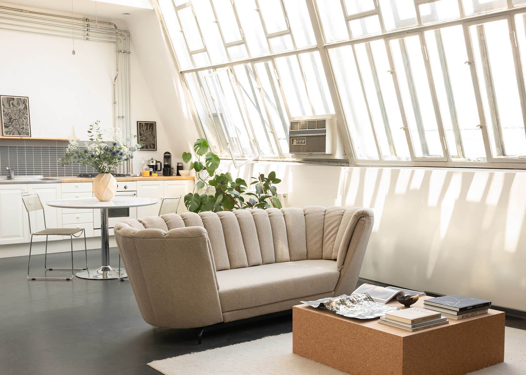 Hochwertiges W-Lounge Sofa mit Nesting-Funktion, modernes Loungemöbel für kommunikative Zonen und stilvolle Sitzlandschaften