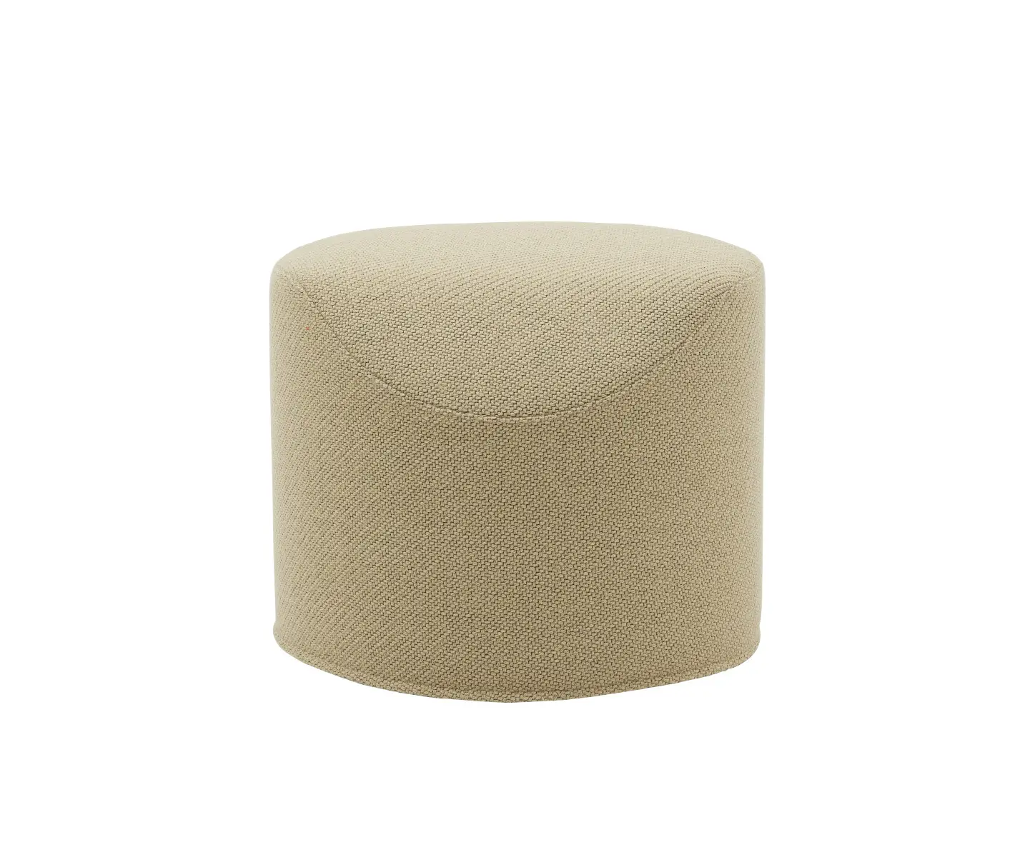 Softline Coral Hocker in Beige aus vorderer Perspektive mit kompakter, weich gerundeter Form und strukturierter Stoffoberfläche.