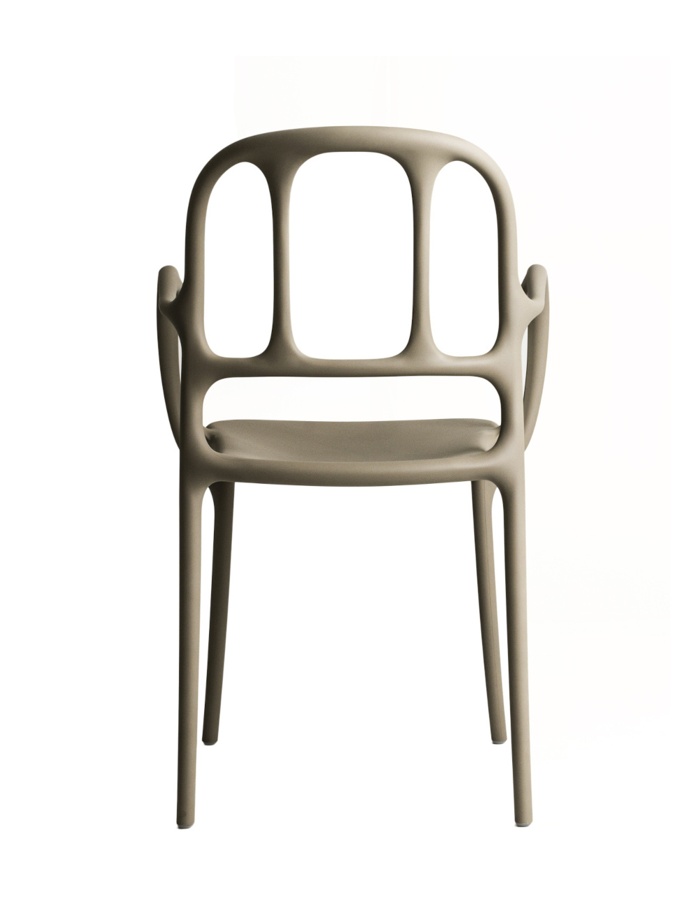 Magis Milà Stuhl beige, ergonomischer Armlehnstuhl, leicht, modernes italienisches Design, komfortabel