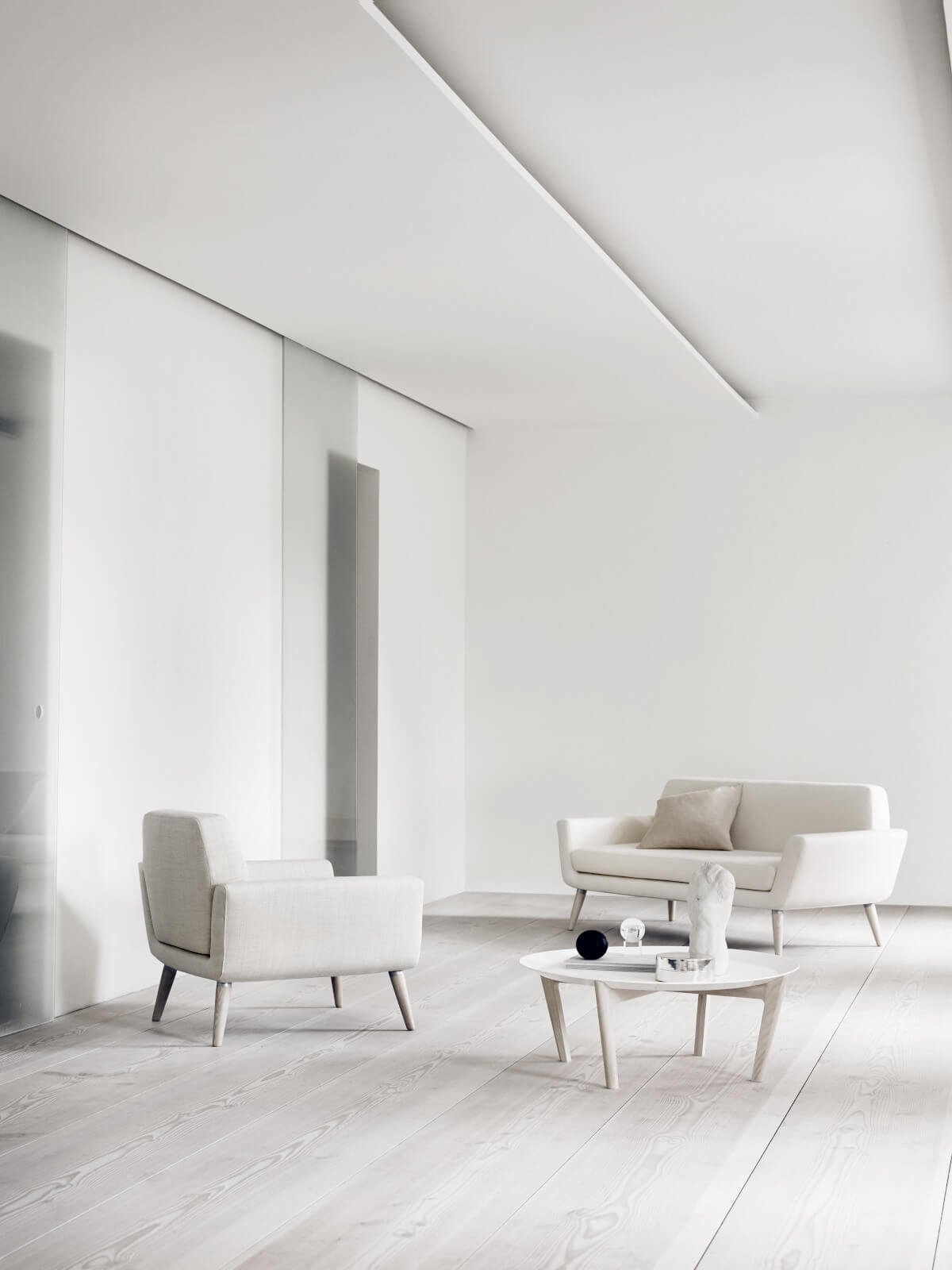 Softline Scope 2-Sitzer Sofa, kompaktes Designer Sofa für Wohnzimmer, Büro oder Lounge