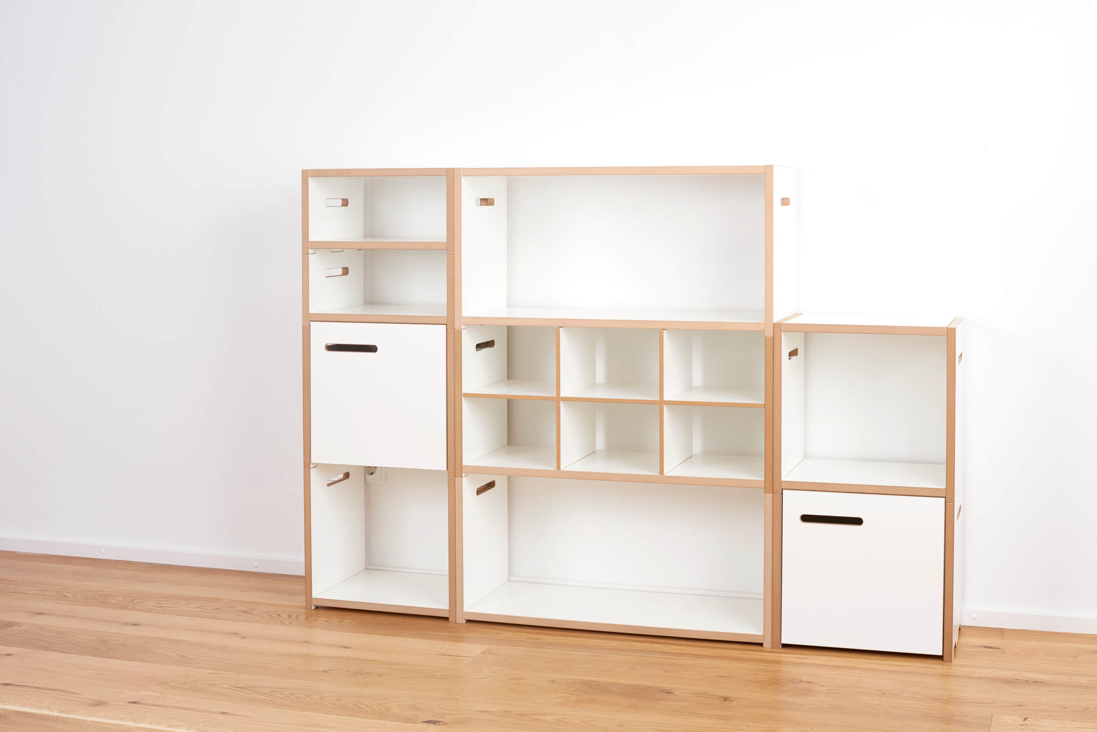 Tojo Halbstark Regal Ambiente