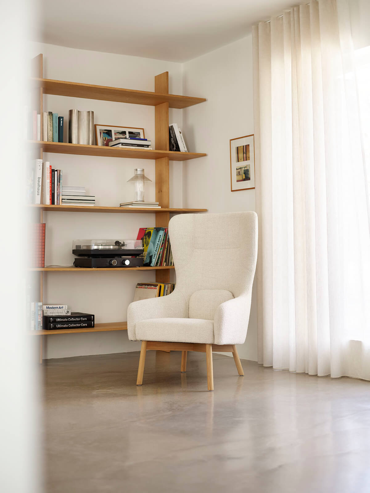 FDB Møbler L35 Gesja Sessel – Modernes Wohnambiente FDB Møbler L35 Gesja Sessel im modernen Wohnzimmer, bequem, hochwertig verarbeitet und stilvoll für entspannte Momente