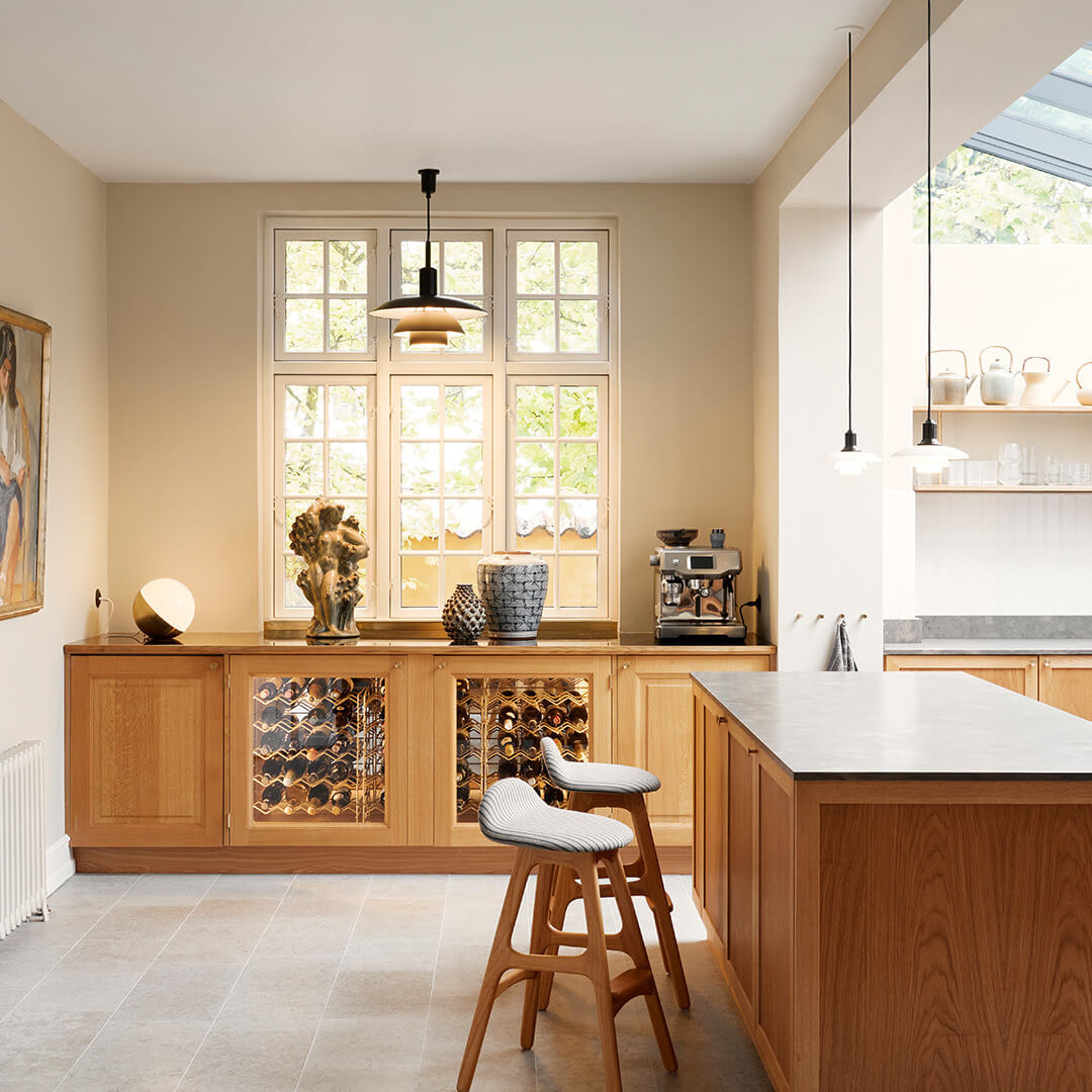 Louis Poulsen PH 5/5 Pendelleuchte mit ikonischem Design und perfekter Lichtstreuung für stilvolle Raumbeleuchtung.