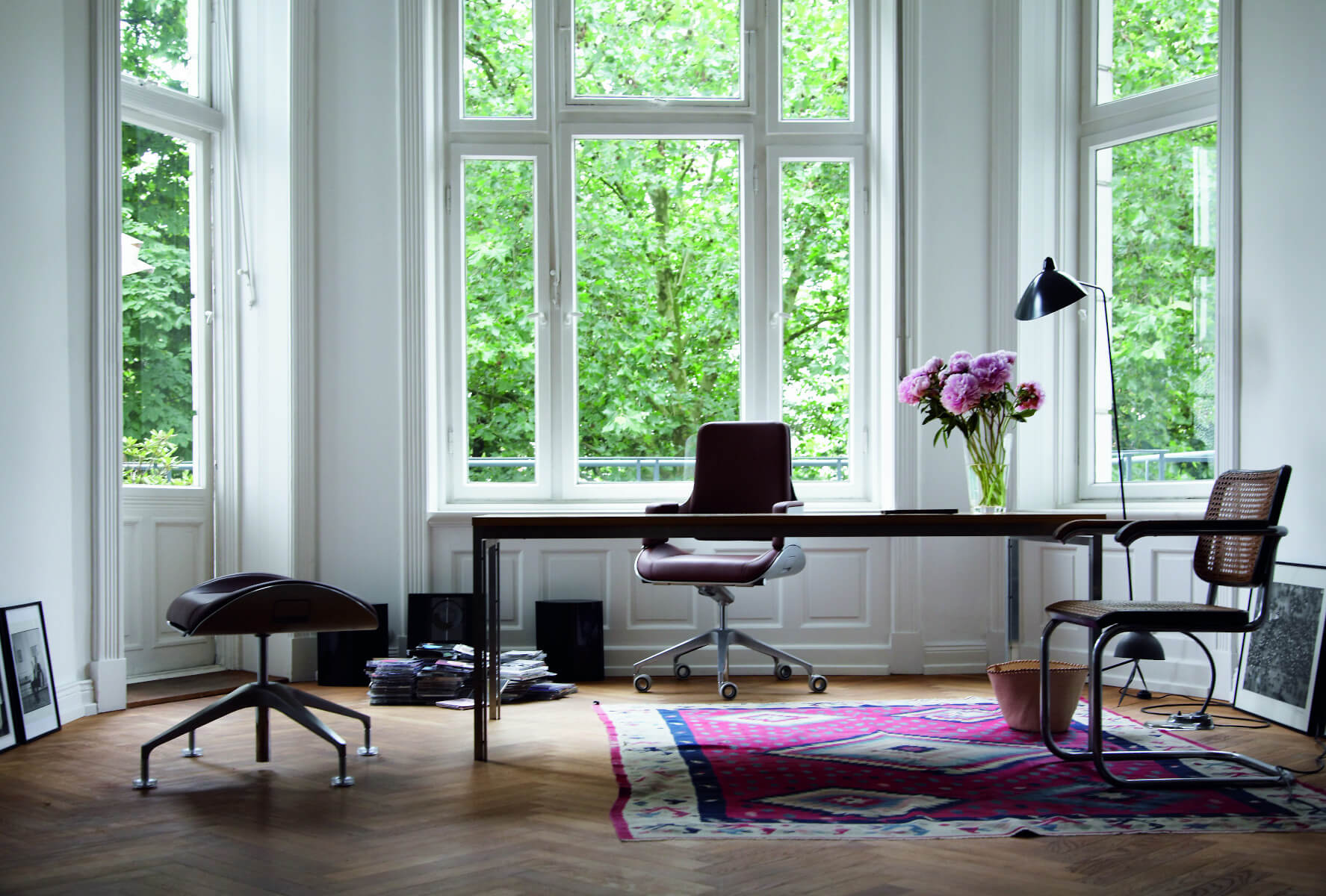 Interstuhl Silver 100S Konferenzhocker mit modernem Design, ergonomischer Sitzfläche und hochwertiger Verarbeitung.