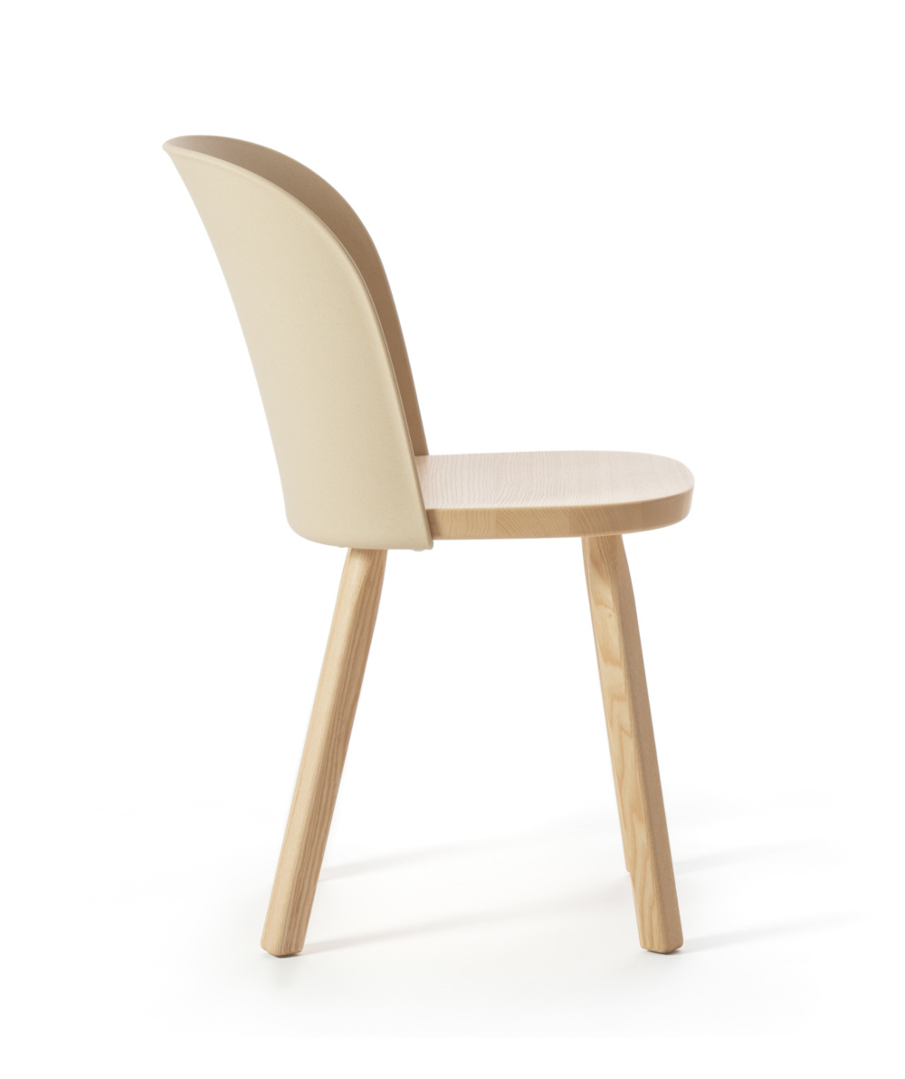 Magis Alpina Stuhl, ergonomisch, Holz Esche natur, beige Polster, modernes, langlebiges Design aus Italien
