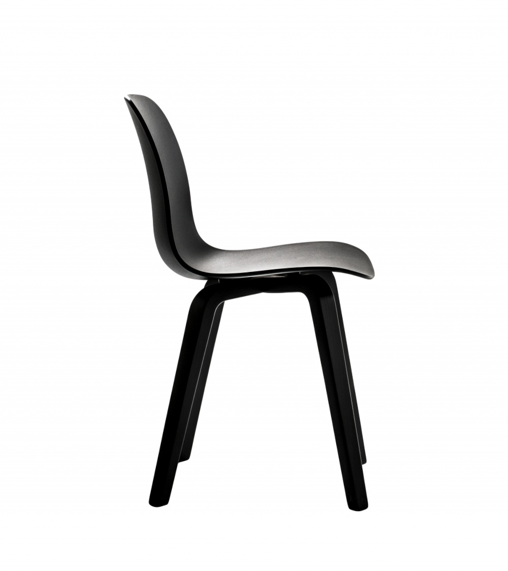 Magis Substance Stuhl, schwarz, ergonomischer Holzstuhl, Esche, modernes italienisches Design, stabil