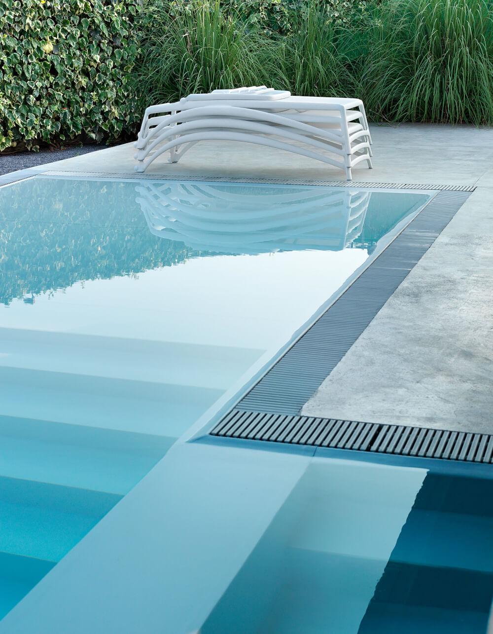 Moderne Nardi Atlantico Liege, witterungsbeständig und langlebig – ideal für entspannte Stunden im Freien