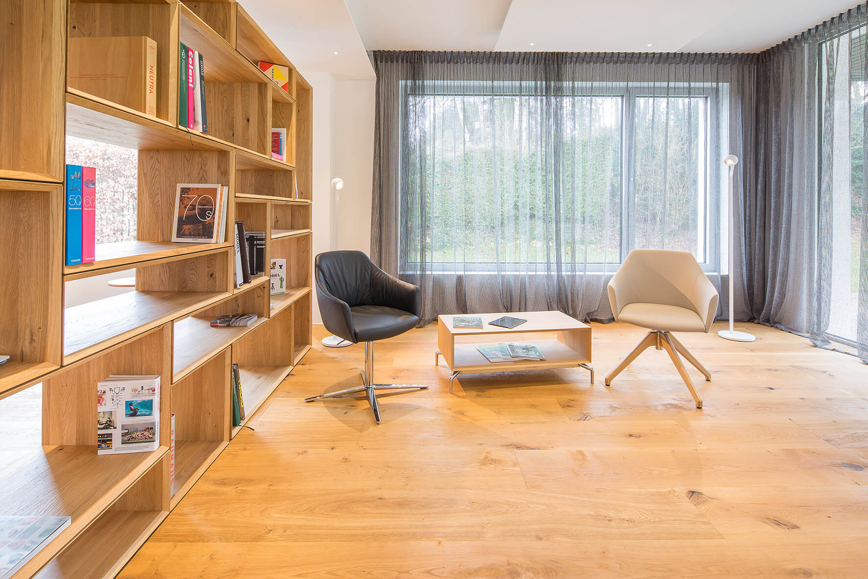 Wagner W-Cube 5 höhenverstellbarer Sessel mit stabilem Holzgestell, modern, komfortabel für Büro und Wohnzimmer