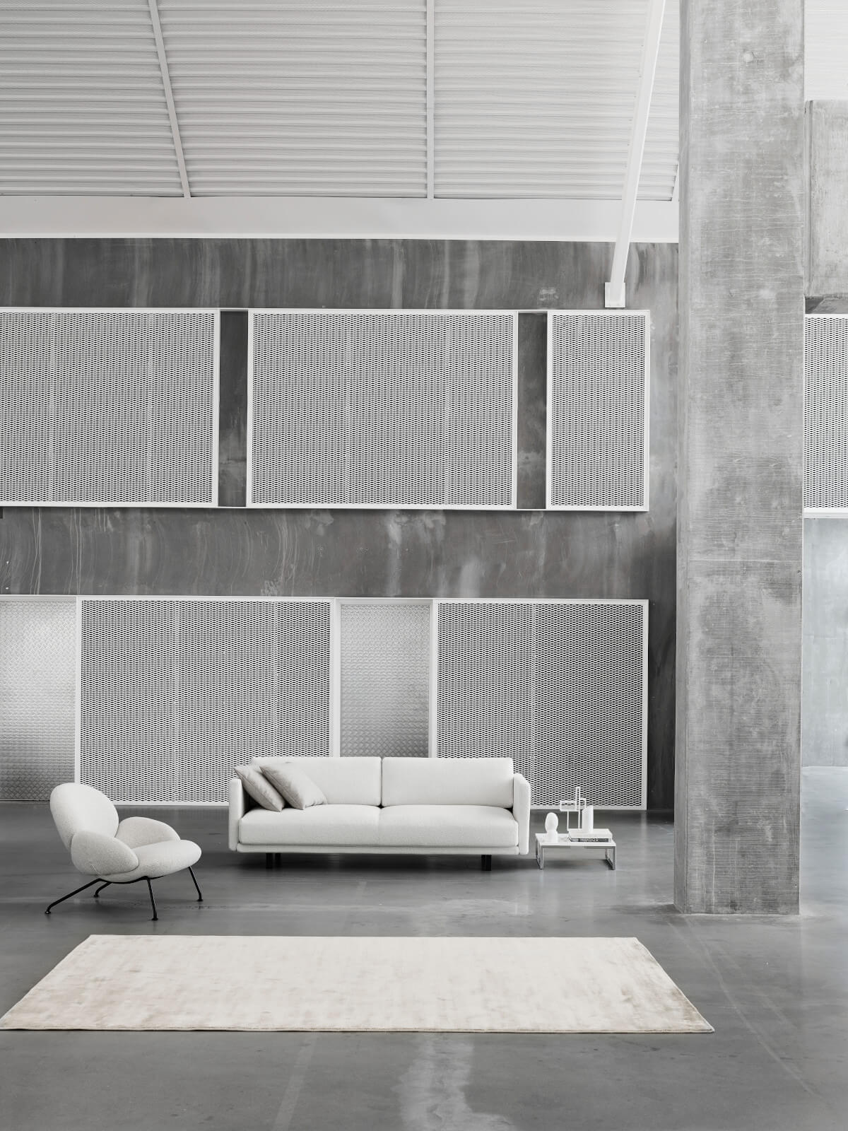 Softline Meghan Sofa mit weichem Stoff, ergonomischer Form und stabiler Struktur