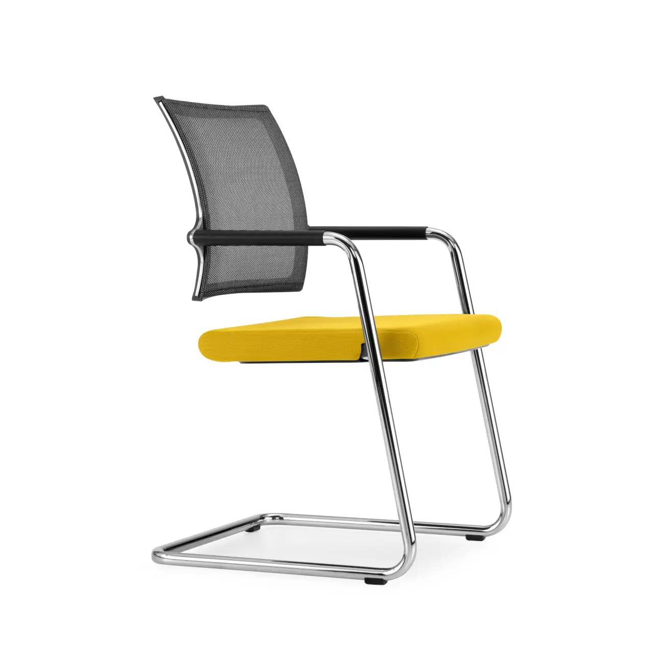 Girsberger Camiro Freischwinger mit Netzrücken für komfortables Sitzen im Büro und Besprechungsraum.