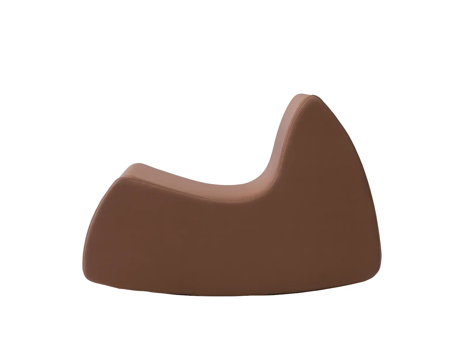 Softline Grand Prix Sessel Large in Braun aus seitlicher Perspektive mit geschwungener Sitzfläche, hoher Rückenlehne und weich gerundetem Korpus.
