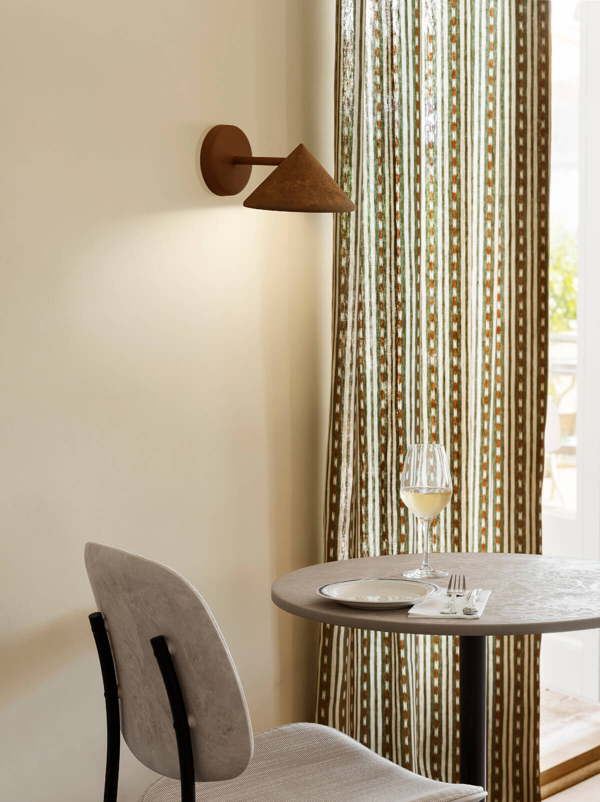 Terra Wandleuchte, mit Kabel, coffee waste black