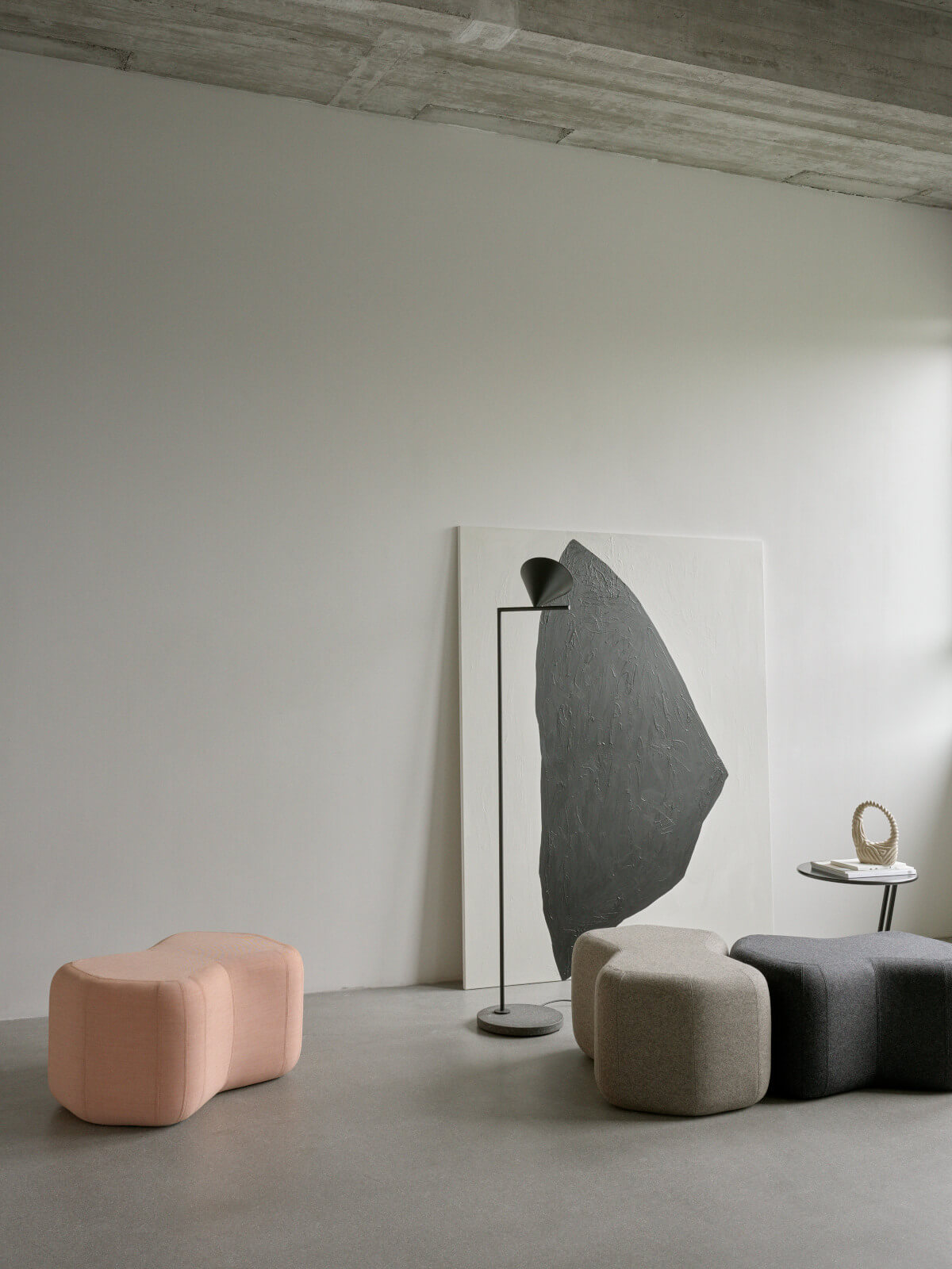 Unit Hocker von Softline – hochwertiger Polsterhocker im skandinavischen Design, ideal als Sitz- oder Ablagehocker