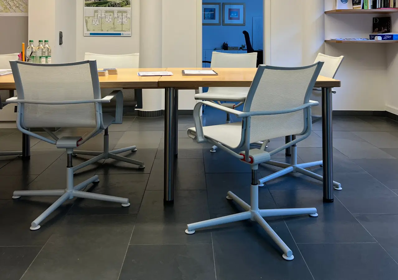 franz-hanika-baugesellschaft-wagner-d1-office-arbeitsplatz.webp?width=3000