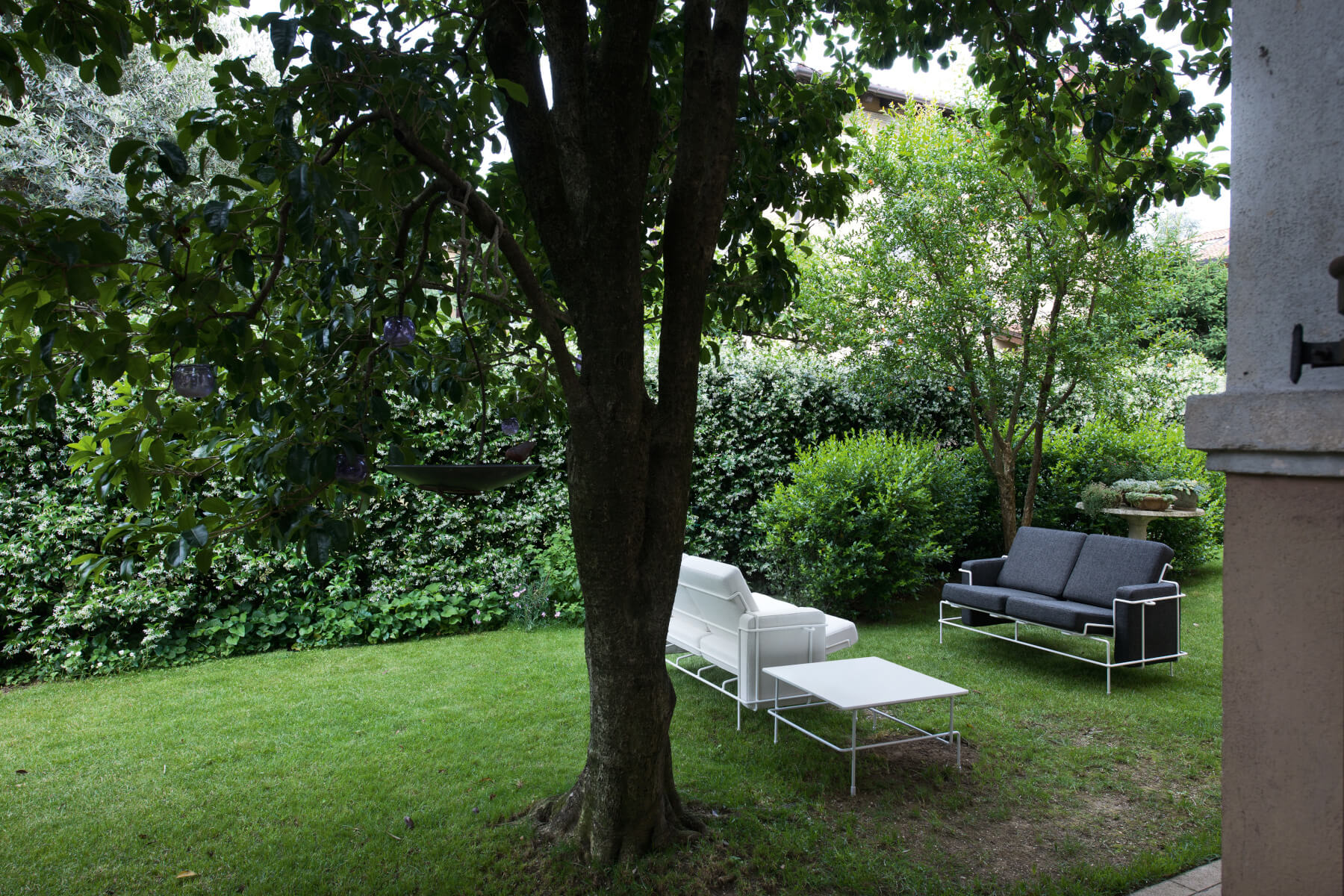 Magis Traffic Tisch im Wohnzimmer, leicht, stabil und funktional – Design von Magis, italienische Qualität