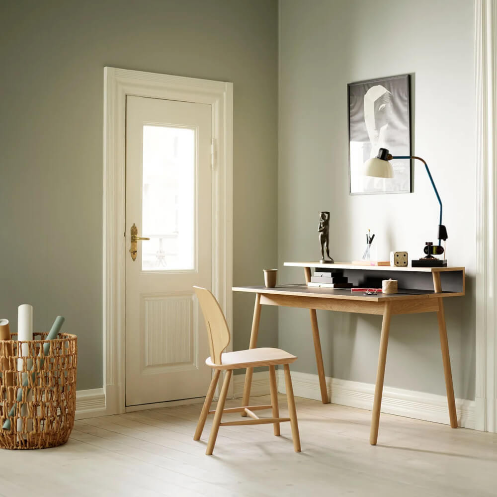 FDB Møbler C68 Nørrebro Schreibtisch im modernen Home-Office, funktional, schlicht und hochwertig gefertigt