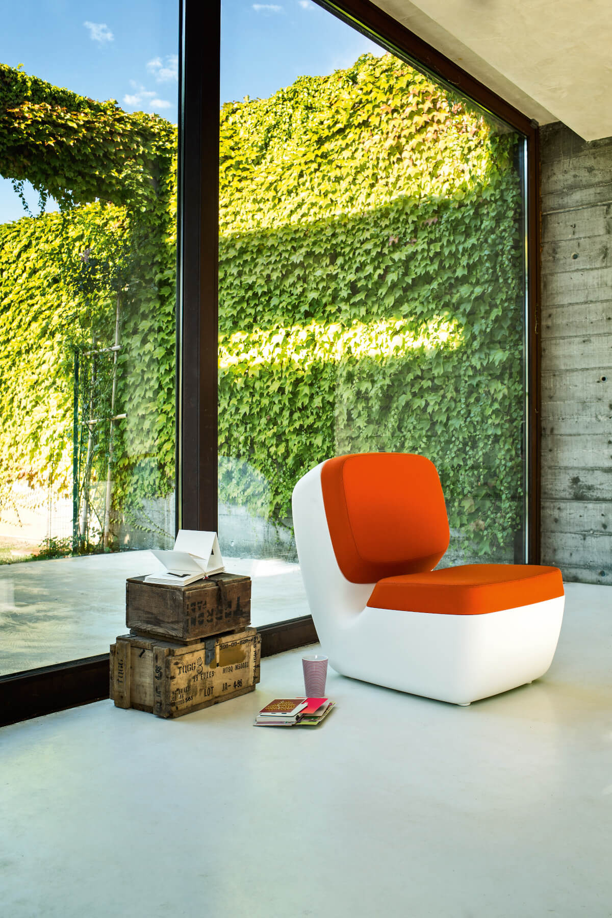 Magis Nimrod Sessel im modernen Wohnzimmer, bequem, hochwertig verarbeitet – elegantes italienisches Design