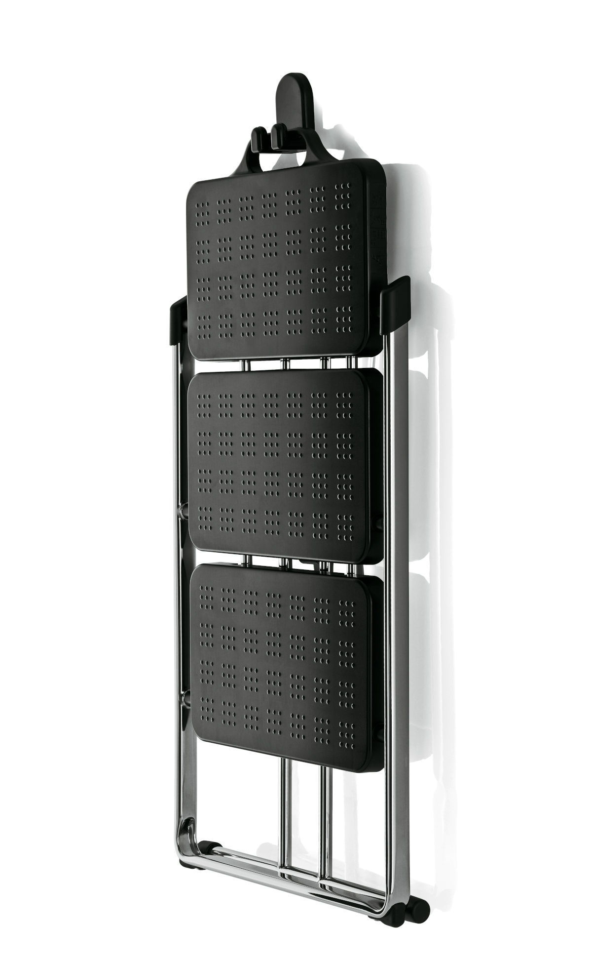 Magis Nuovastep Stufenleiter schwarz, ergonomisch, rutschfest, kompakt, hochwertiges italienisches Design