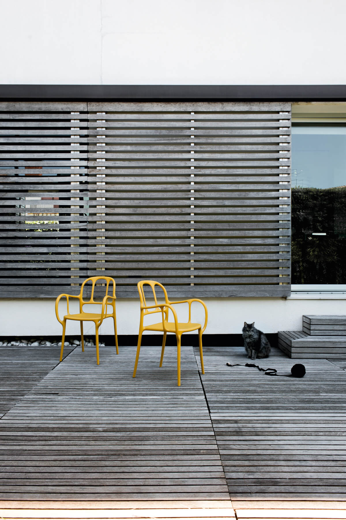 Magis Milà Stuhl mit klarer Linienführung, ergonomisch und hochwertig – modernes Design aus Italien