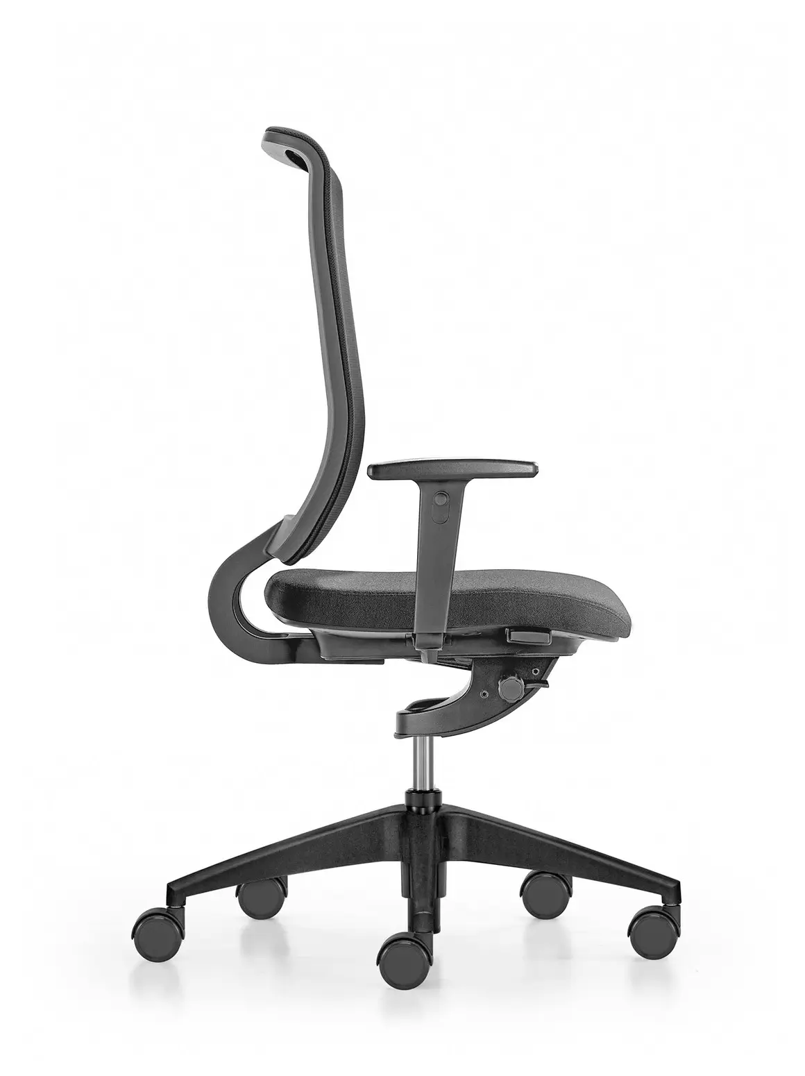 Girsberger Reflex Bürostuhl in Schwarz mit Netzrücken und Armlehnen in der Seitenansicht