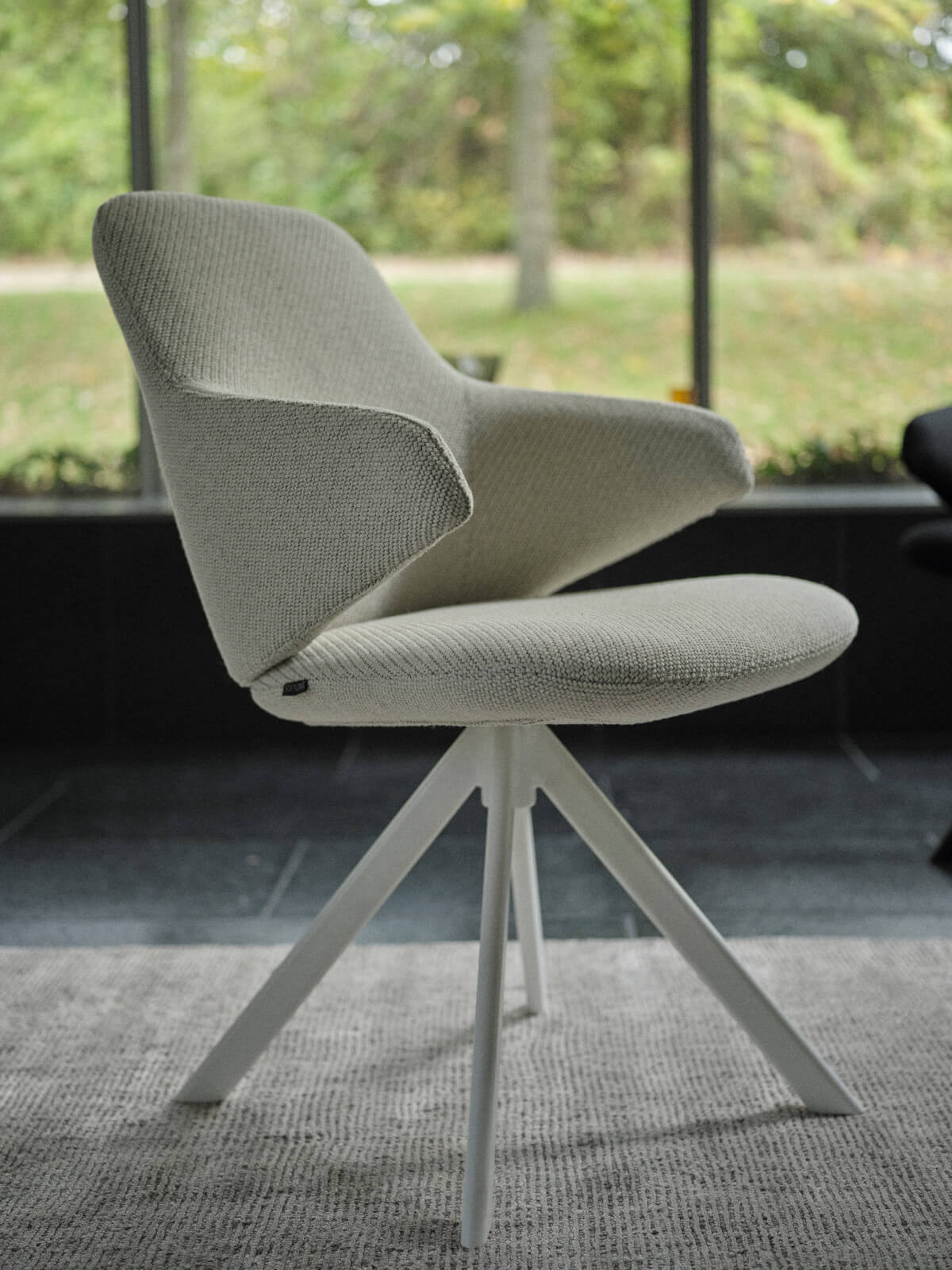 Softline Nuuk Drehsessel im modernen Design, bequemer Lounge-Sessel mit Drehmechanismus