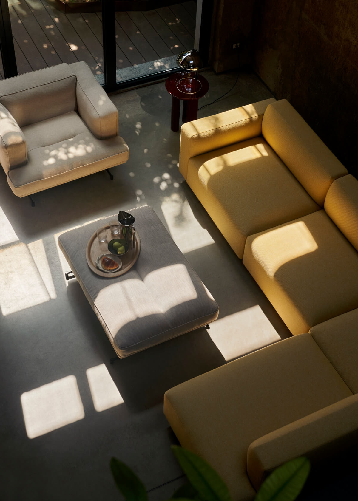 &Tradition Develius Sofa Konfiguration F, hochwertig verarbeitet, gemütlich und funktional im zeitgemäßen Wohnraum