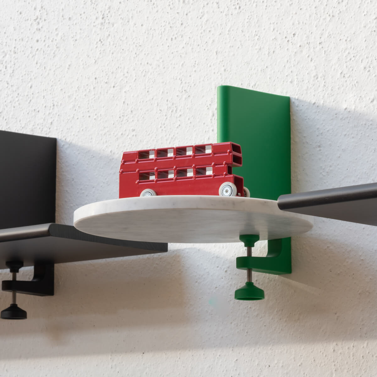 Magis Wandregal Spike The Wild Bunch, klare Linien, hochwertig und vielseitig einsetzbar – modernes Interieur