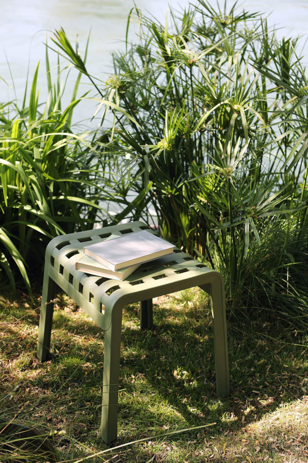 Nardi Poggio Hocker aus wetterfestem Material – ideal für den Außenbereich und moderne Terrassenmöbel