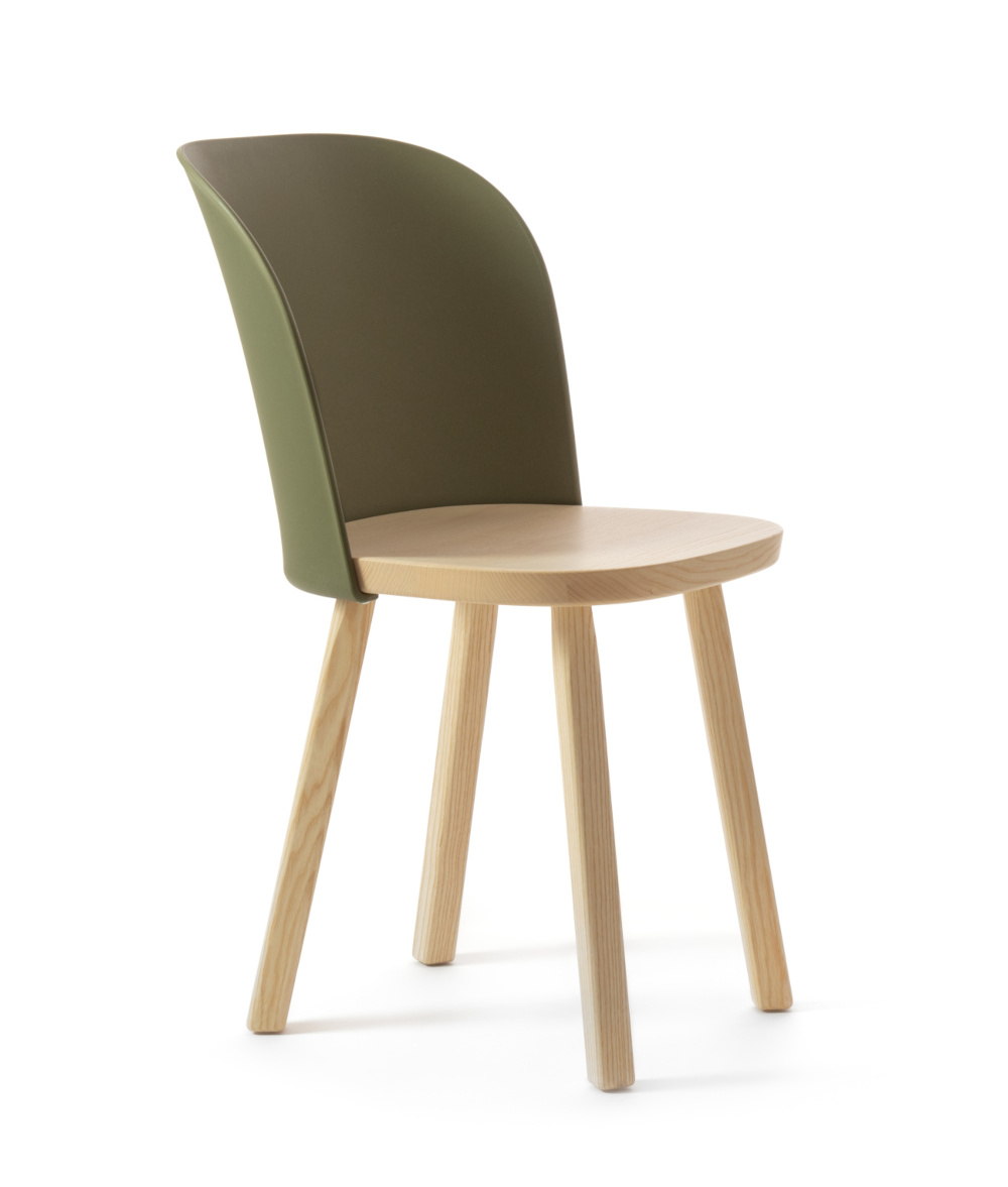 Magis Alpina Stuhl, Esche natur/Olive Green, Design-Armlehnstuhl, komfortabel, leicht, hochwertig