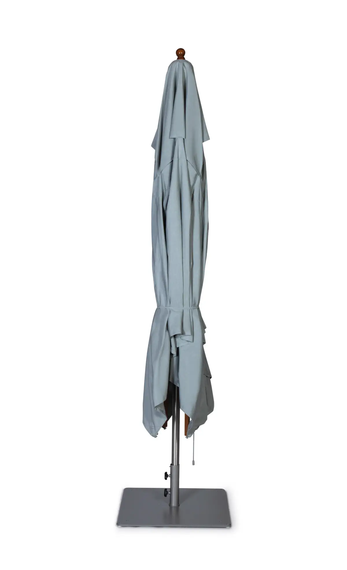Geschlossener Weishäupl Trendschirm 350 x 350 cm in Eukalyptus mit Edelstahlmast