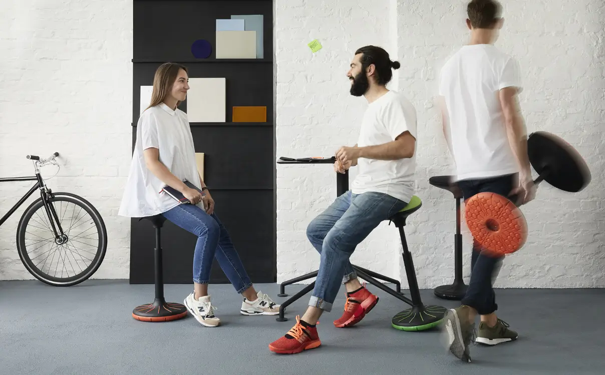 wagner-w3-hocker-coworking.webp?width=3000