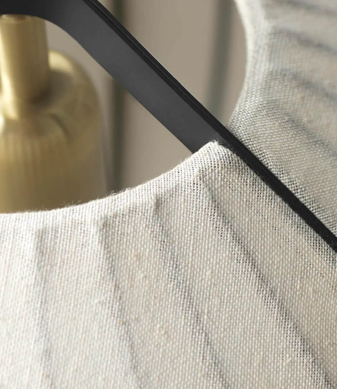 FDB Møbler U13 Hasmark Pendelleuchte, funktional und stilvoll, setzt Lichtakzente im Wohn- oder Essbereich