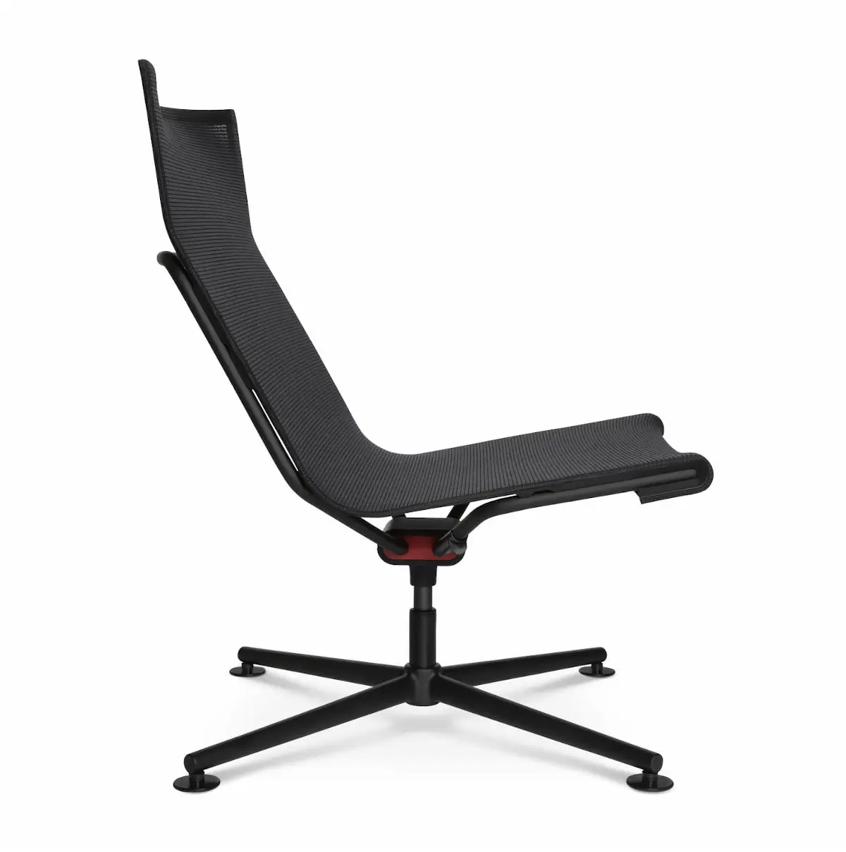 Seitenansicht des Wagner d1 Low Lounge Loungesessels in Schwarz mit ergonomischer Linienführung und Netzbespannung.