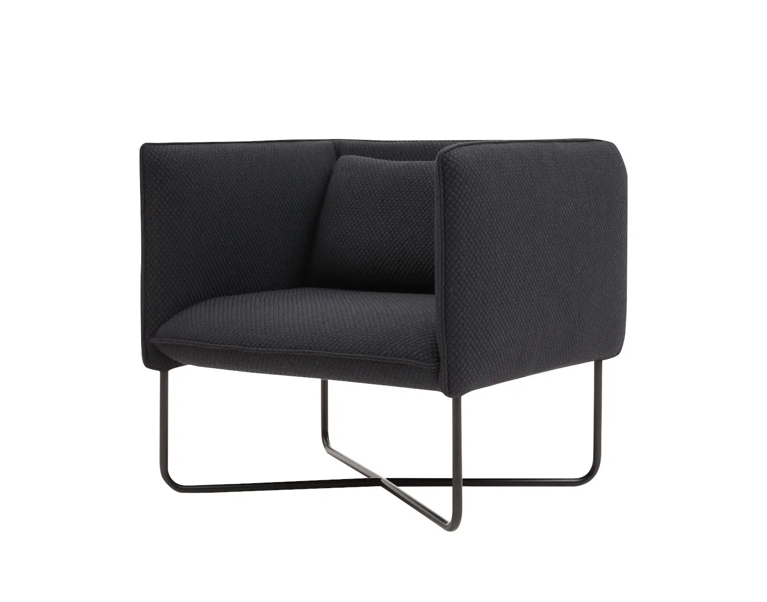 Softline Groove Sessel in Anthrazit aus seitlicher Perspektive mit gepolstertem Korpus, Sitz- und Rückenkissen sowie schwarzem Metallgestell.