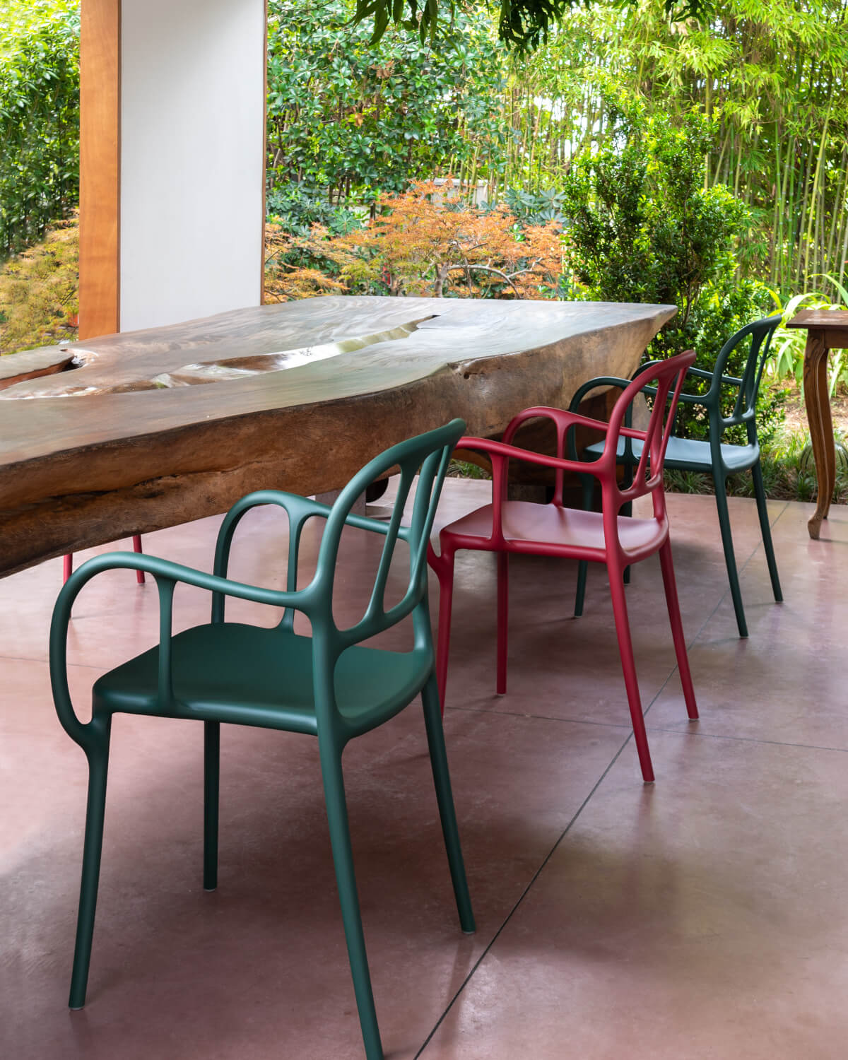 Magis Milà Stuhl, komfortabel, robust und flexibel – stilvolle Sitzlösung für Esszimmer oder Lounge