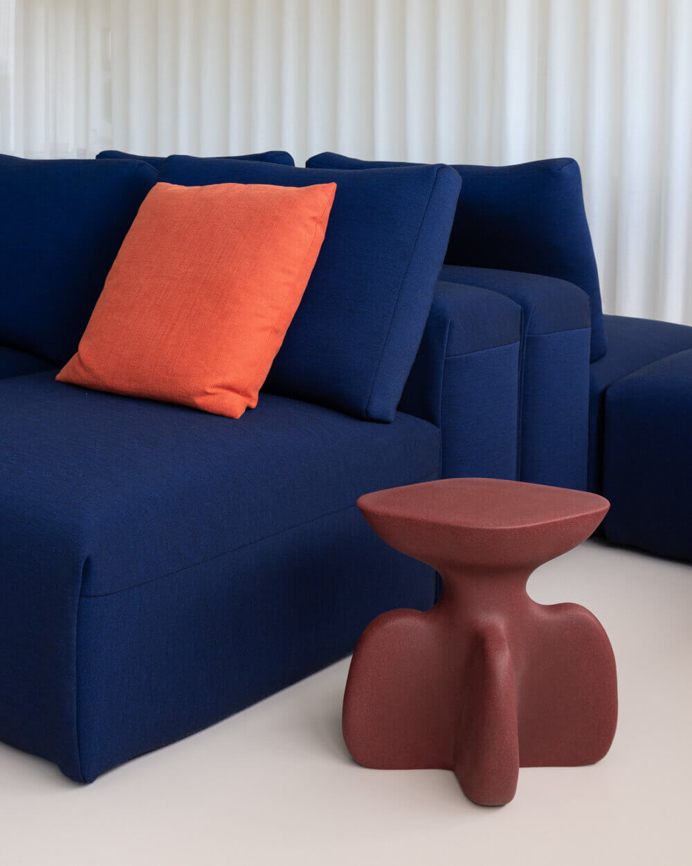 Archeo Hocker, hoch, terracotta orange
